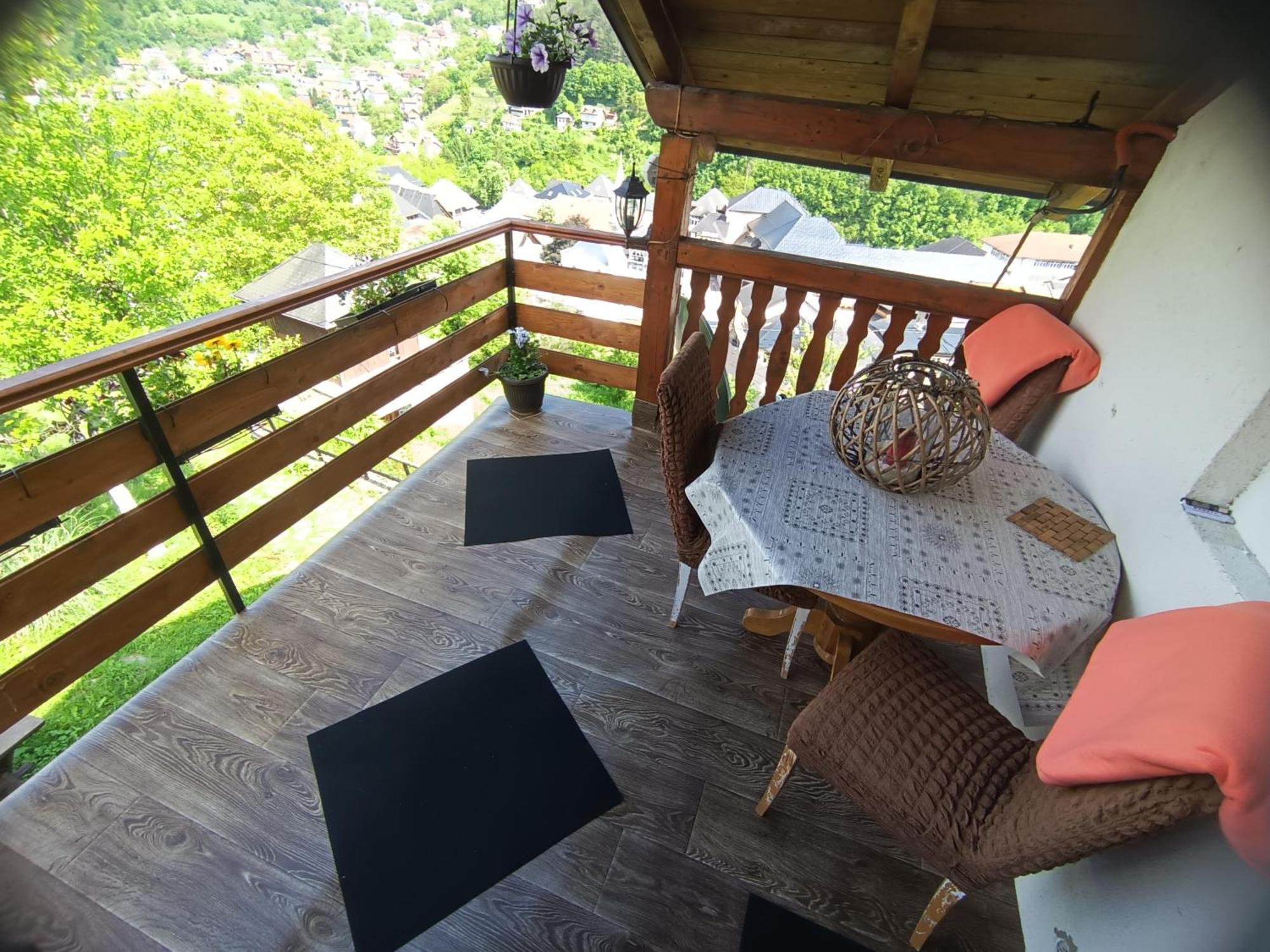 Privatni Smjestaj Kurtalija Hotel Jajce Bagian luar foto